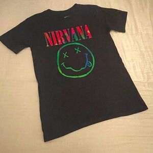 Like new/ never worn Nirvana multi colored logo tee. Size XS
